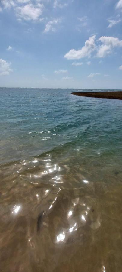 Apartamento Em Guarajuba 200M Da Praia Camaçari Εξωτερικό φωτογραφία